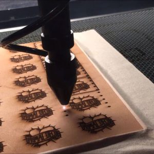 Gravure et découpe bois